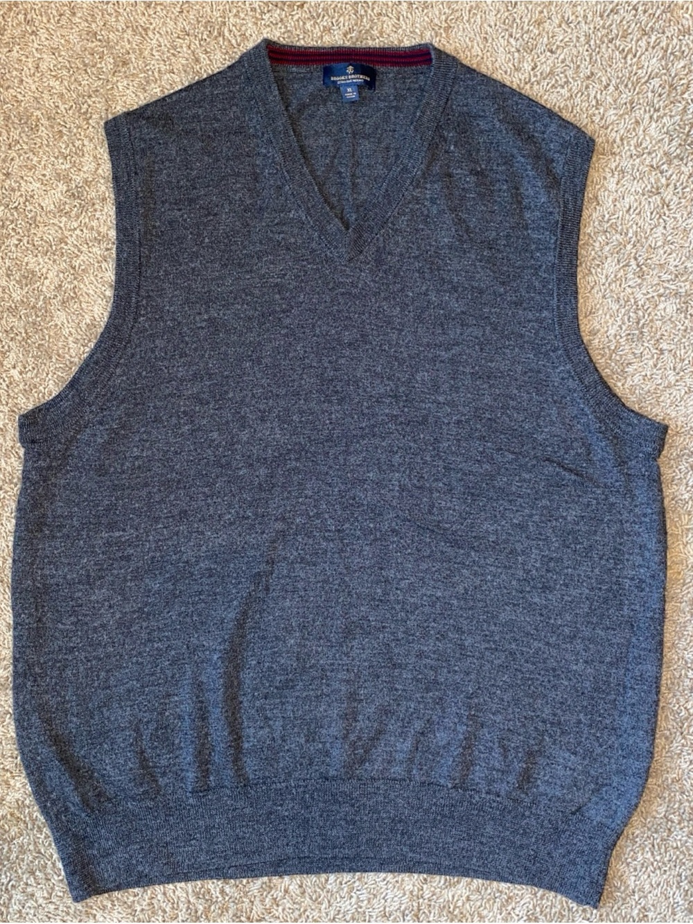 Brooks Brothers Extra Fine Merino Wool V-Neck Sweater Vest Mens XL Gray Preppy
